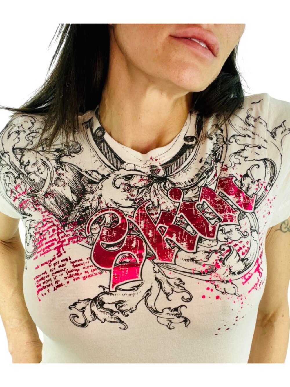 RARE Vintage 90s SKIN Fitted Metallic Tattoo Graphic Logo Tee | Y2K - Picture 2 of 16